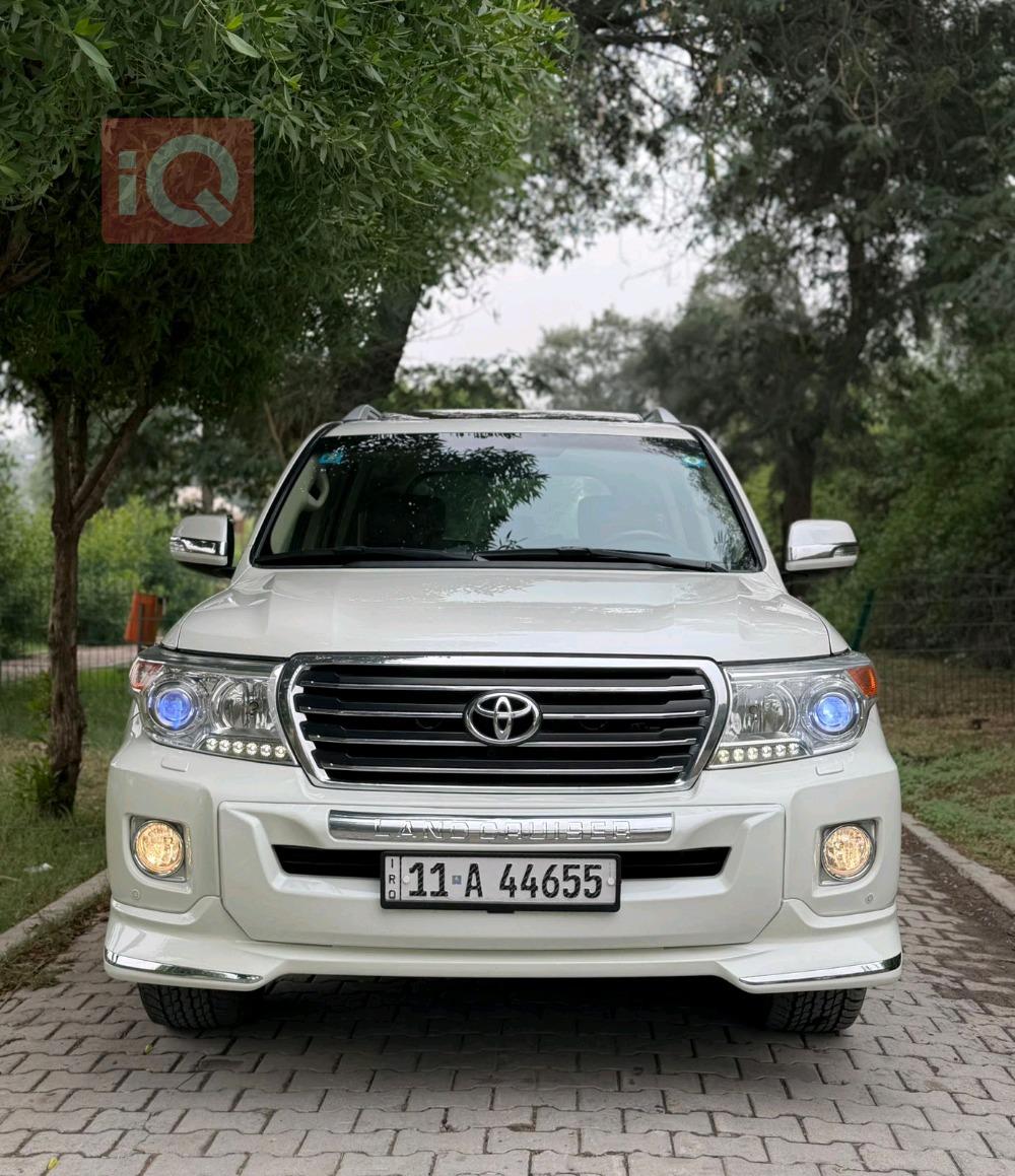 تويوتا لاندكروزر